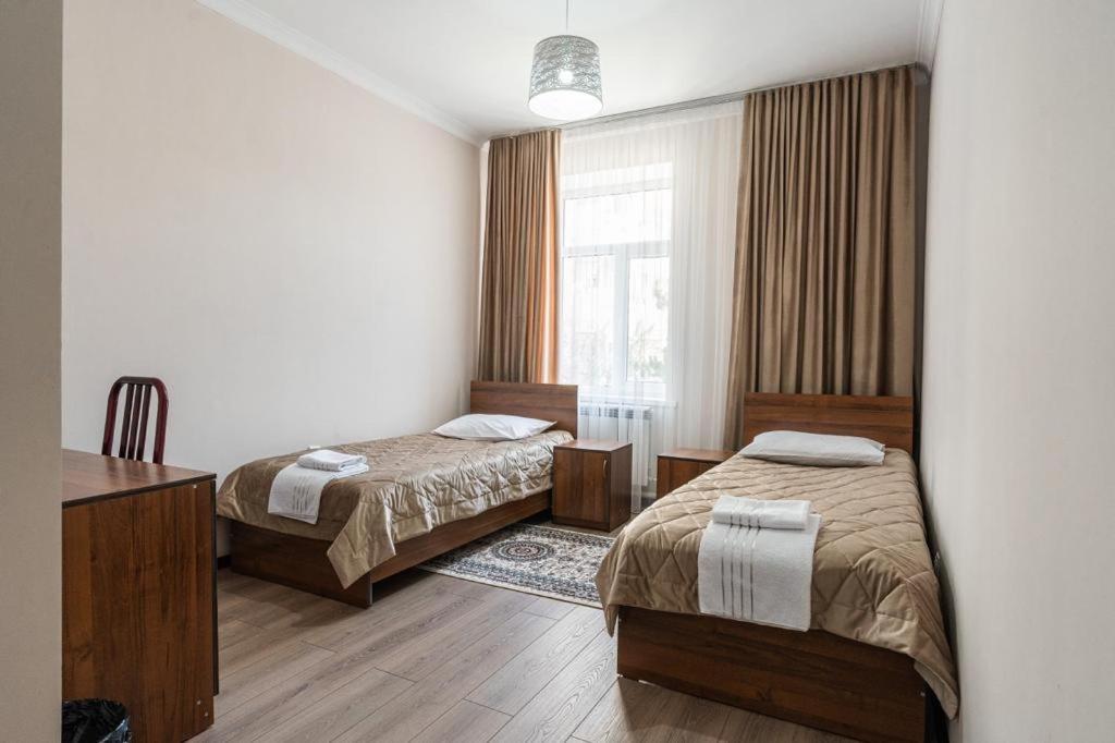 Muras Hotel Karakol Esterno foto
